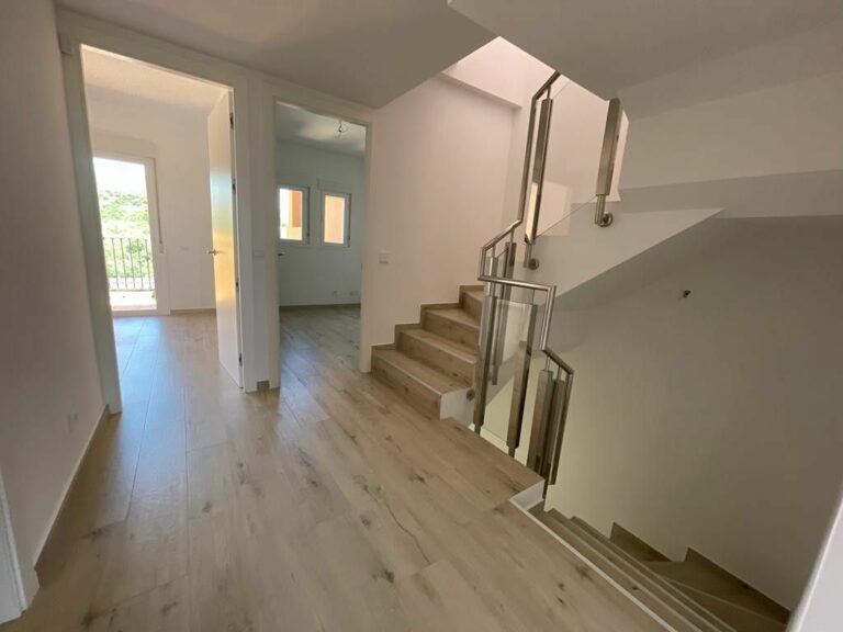 7ccbd9b0d245b249cab01ccf392b99f7 - 5