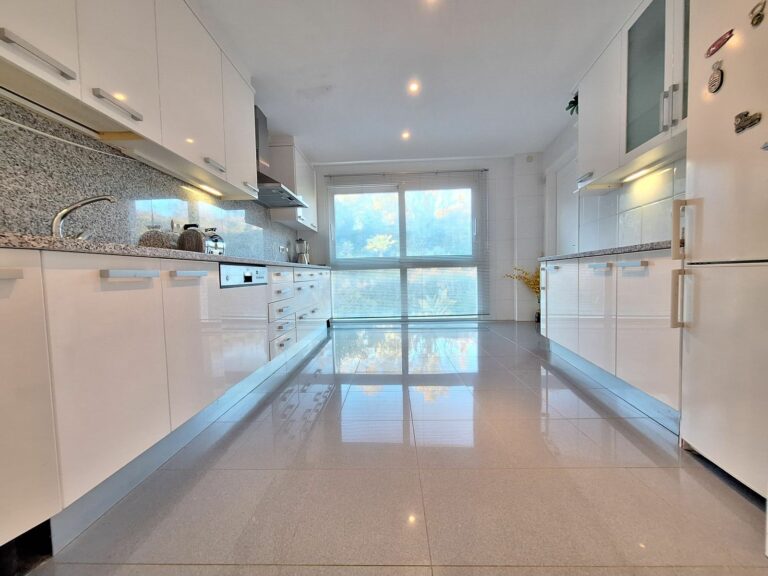 8094bcaca3cc9bedf191b38496390643 - 11