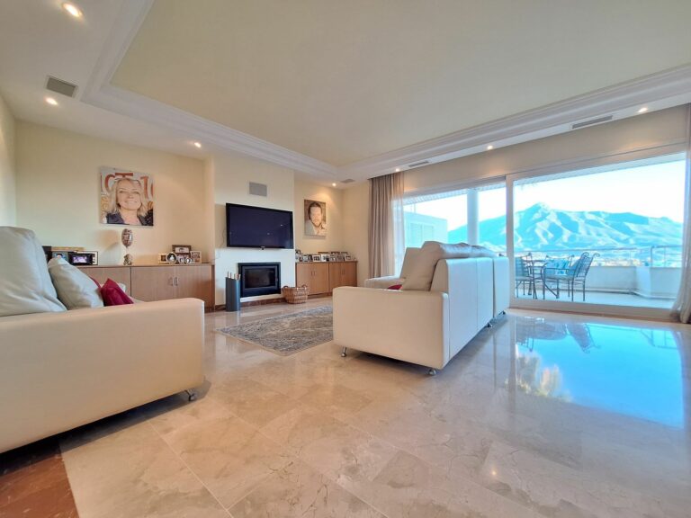 8094bcaca3cc9bedf191b38496390643 - 16