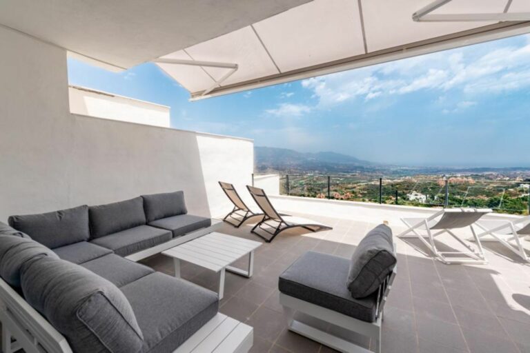 809921fdc5b7ff563c9be232e29ee051 - 1