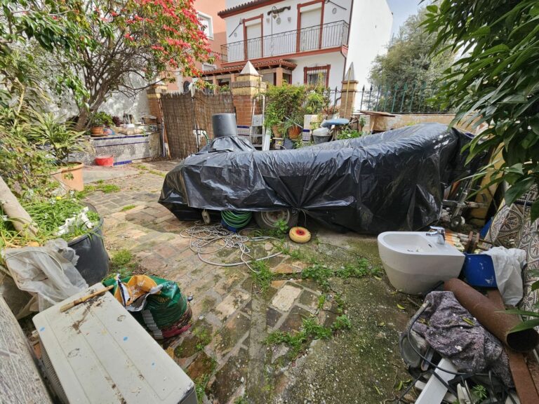 823a5ceb9c530dda50ebf5e325916dc7 - 13