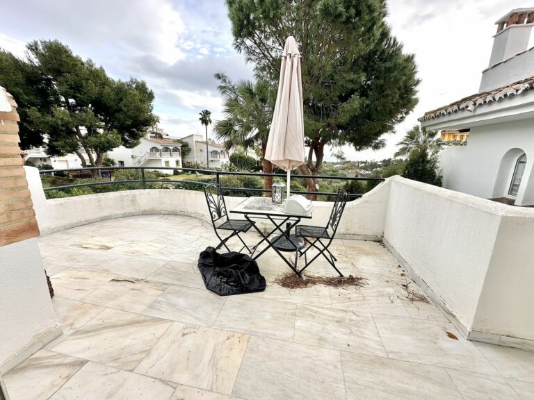 83275d7ef9347bc960ca5bc48f735a1c - 13