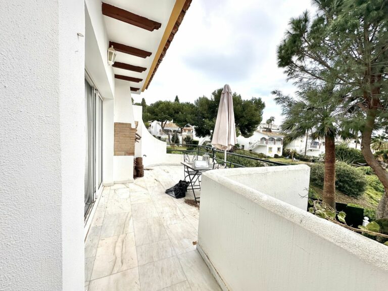 83275d7ef9347bc960ca5bc48f735a1c - 16