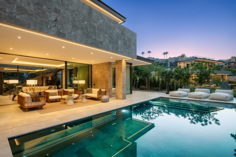 83cb4b8a51b530c53bb2f38a82cc13f4 - 3