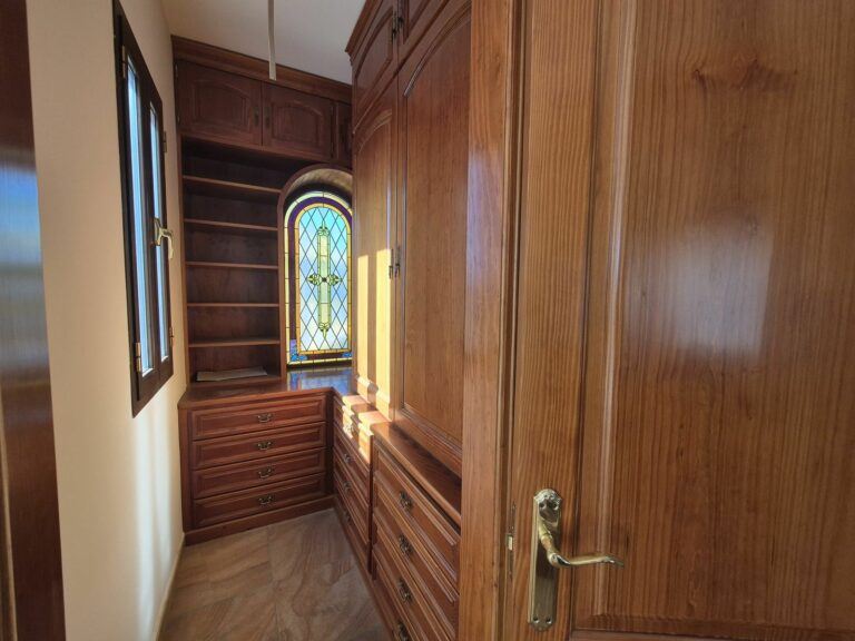 83cf3683ea47c293f1b2daf6640395db - 11