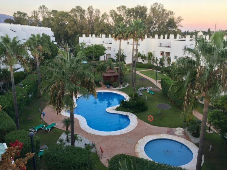 8576424292874d248ea3a8f57a3b9c1f - 13