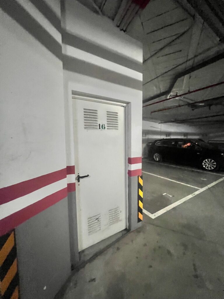 8576424292874d248ea3a8f57a3b9c1f - 16