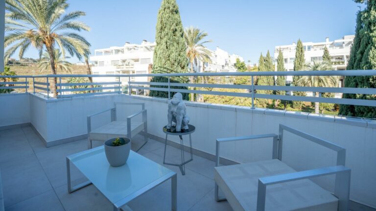 8656fbe4636cdf623eae9f7da9705940 - 12