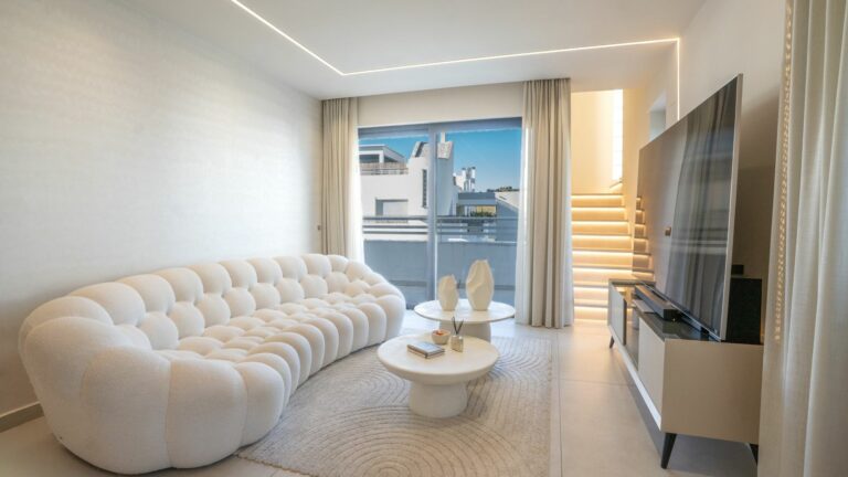 8656fbe4636cdf623eae9f7da9705940 - 14