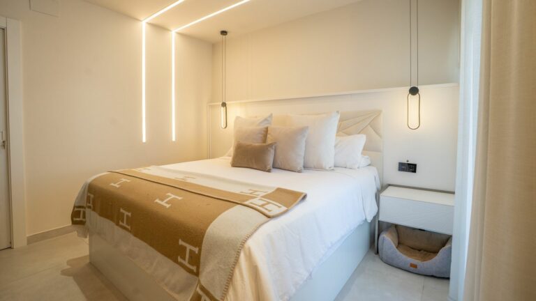 8656fbe4636cdf623eae9f7da9705940 - 16