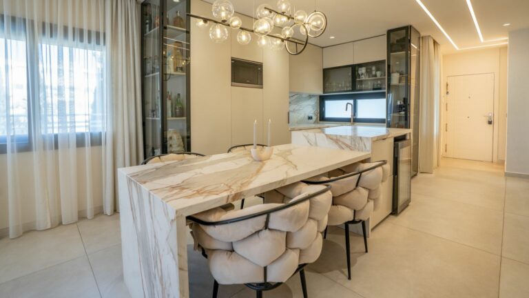 8656fbe4636cdf623eae9f7da9705940 - 5