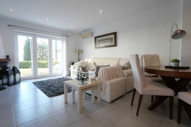 86993d99ae73b0448bddf5aab7dd5541 - 4