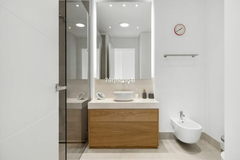 8939c70308eccacf9cb64fbca66a9a87 - 13