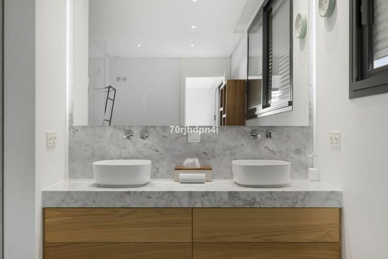 8939c70308eccacf9cb64fbca66a9a87 - 14