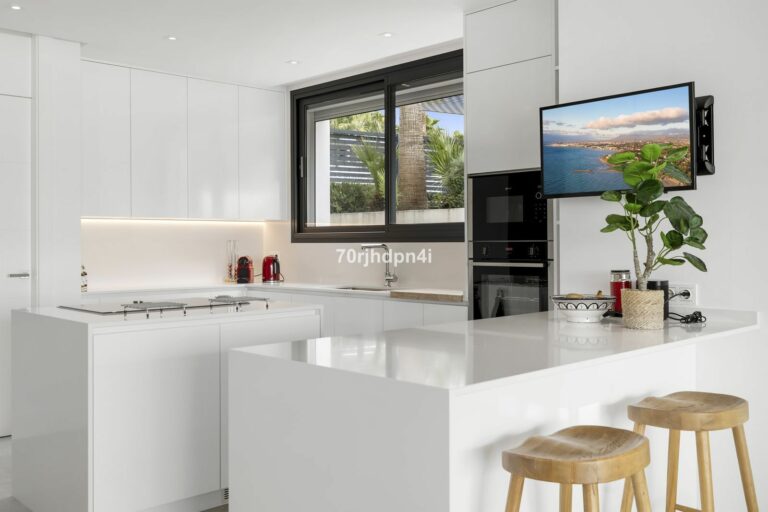 8939c70308eccacf9cb64fbca66a9a87 - 7