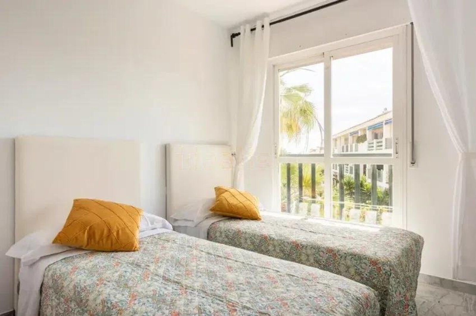 89a95e0641f828727f9d3f5b3ed885ac - 10