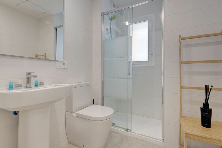 8a74b115ef0cefb11caec575c57a0cd0 - 5