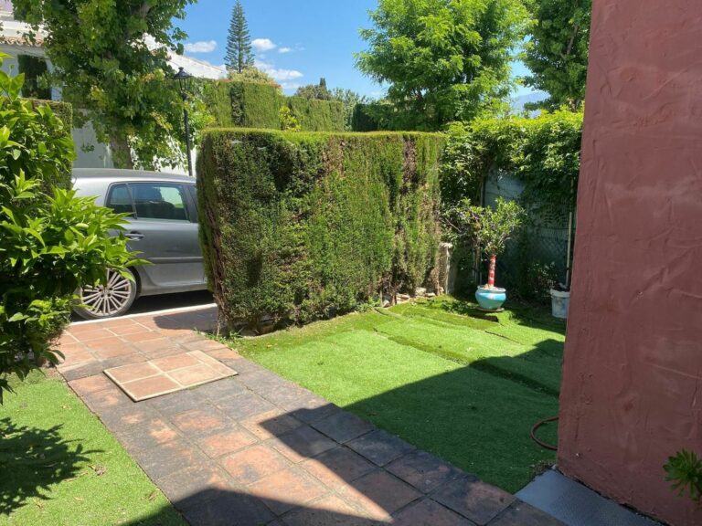 8bf0fc89fa7a5e4ade42531553f0ba11 - 15