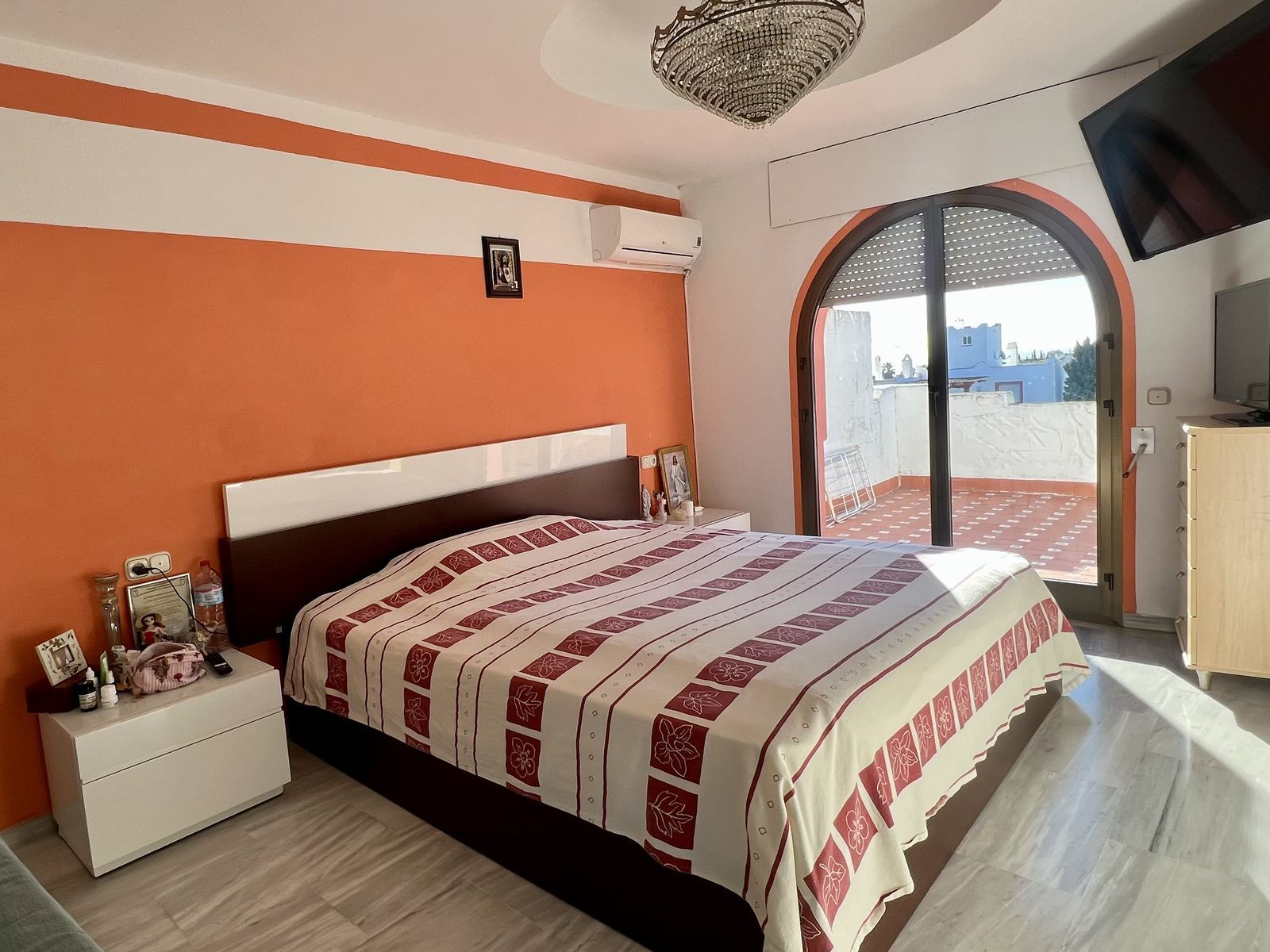 8bf0fc89fa7a5e4ade42531553f0ba11 - 2