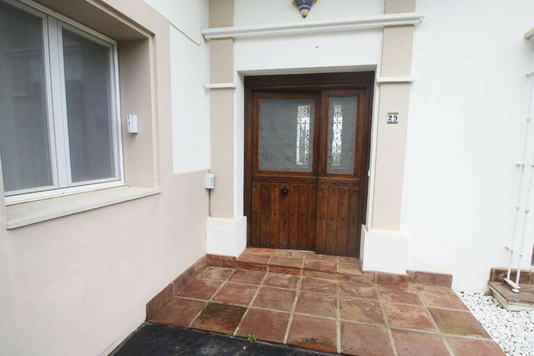 8dbd4c0a3a4c68de965b33cff5736d29 - 15