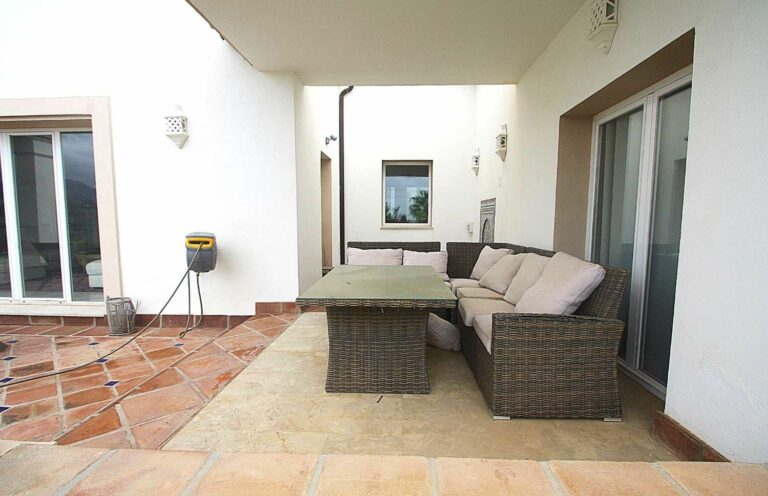 8dbd4c0a3a4c68de965b33cff5736d29 - 8