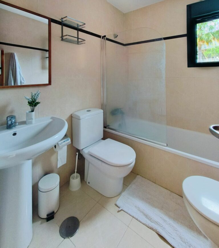 8eb6091e76c37275e91b71ebb4dd67b3 - 11