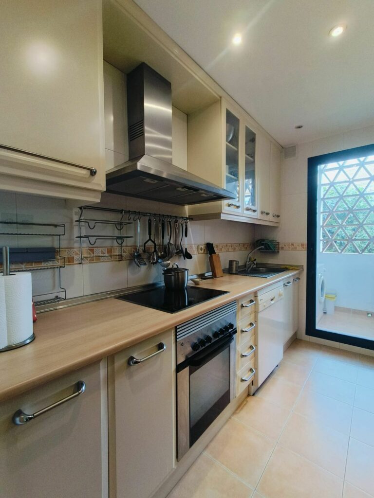 8eb6091e76c37275e91b71ebb4dd67b3 - 7