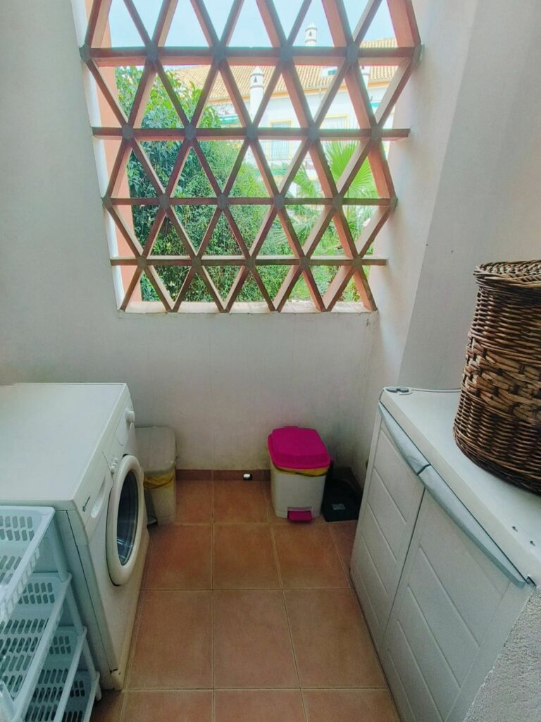 8eb6091e76c37275e91b71ebb4dd67b3 - 9