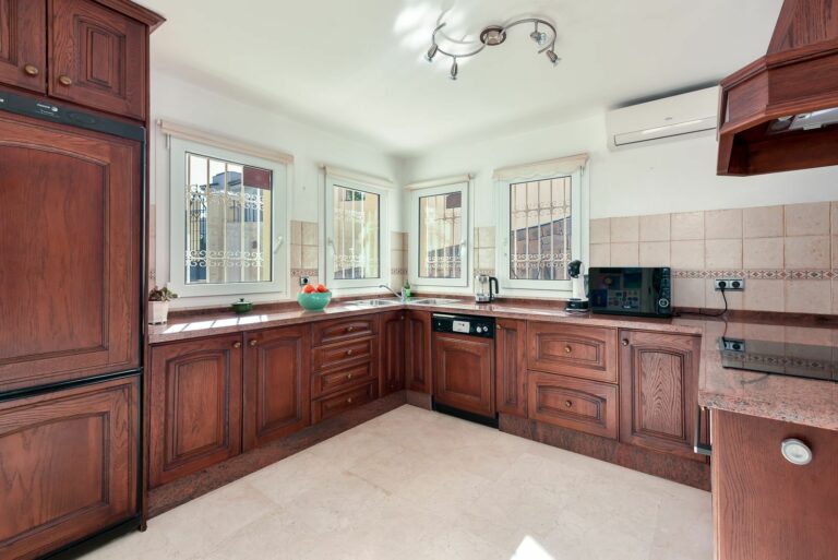 8ebdc6b5e7eb8378b1524153f2703016 - 7