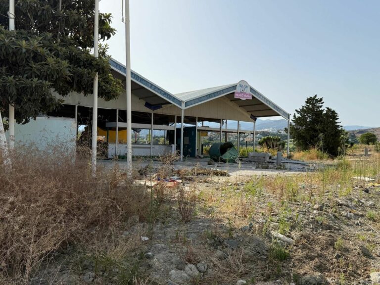 8fe056a50a61120ce7dcc61a1d9570f3 - 4