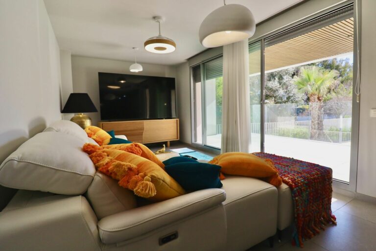 908a96c6eb8ed6491c0b31a78eed3524 - 11