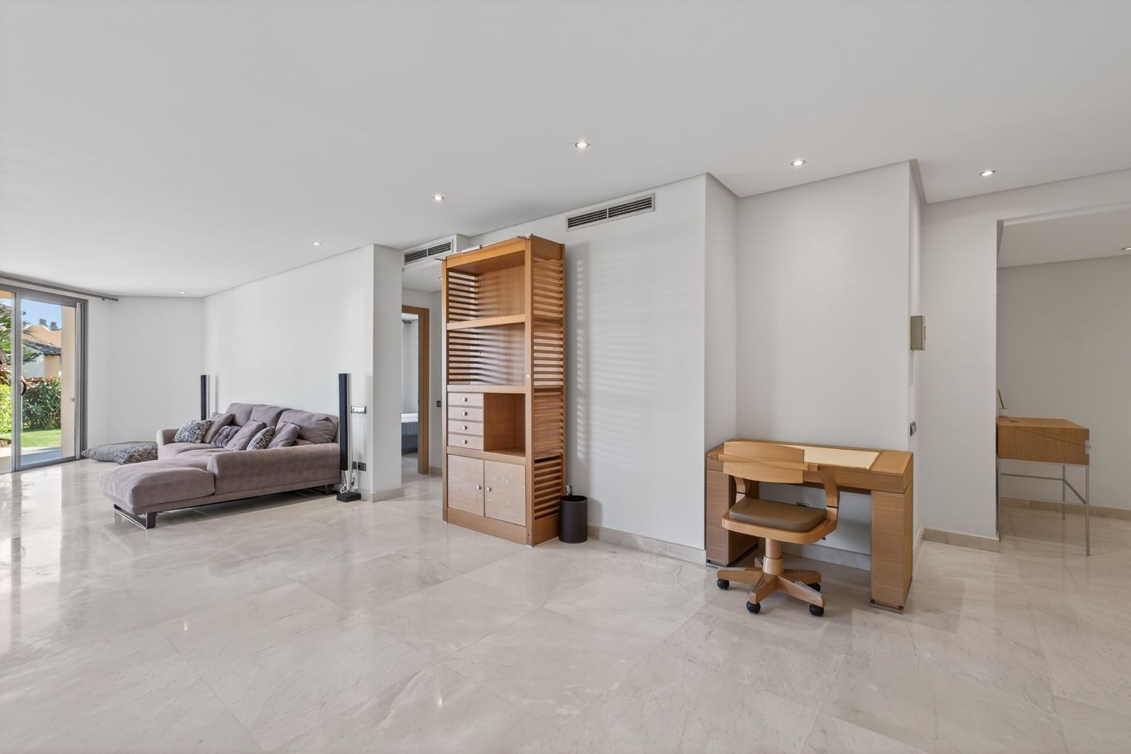 90b17a2cae818f46d20030b06df84845 - 10