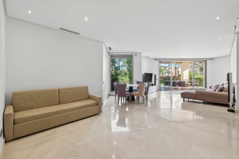 90b17a2cae818f46d20030b06df84845 - 3