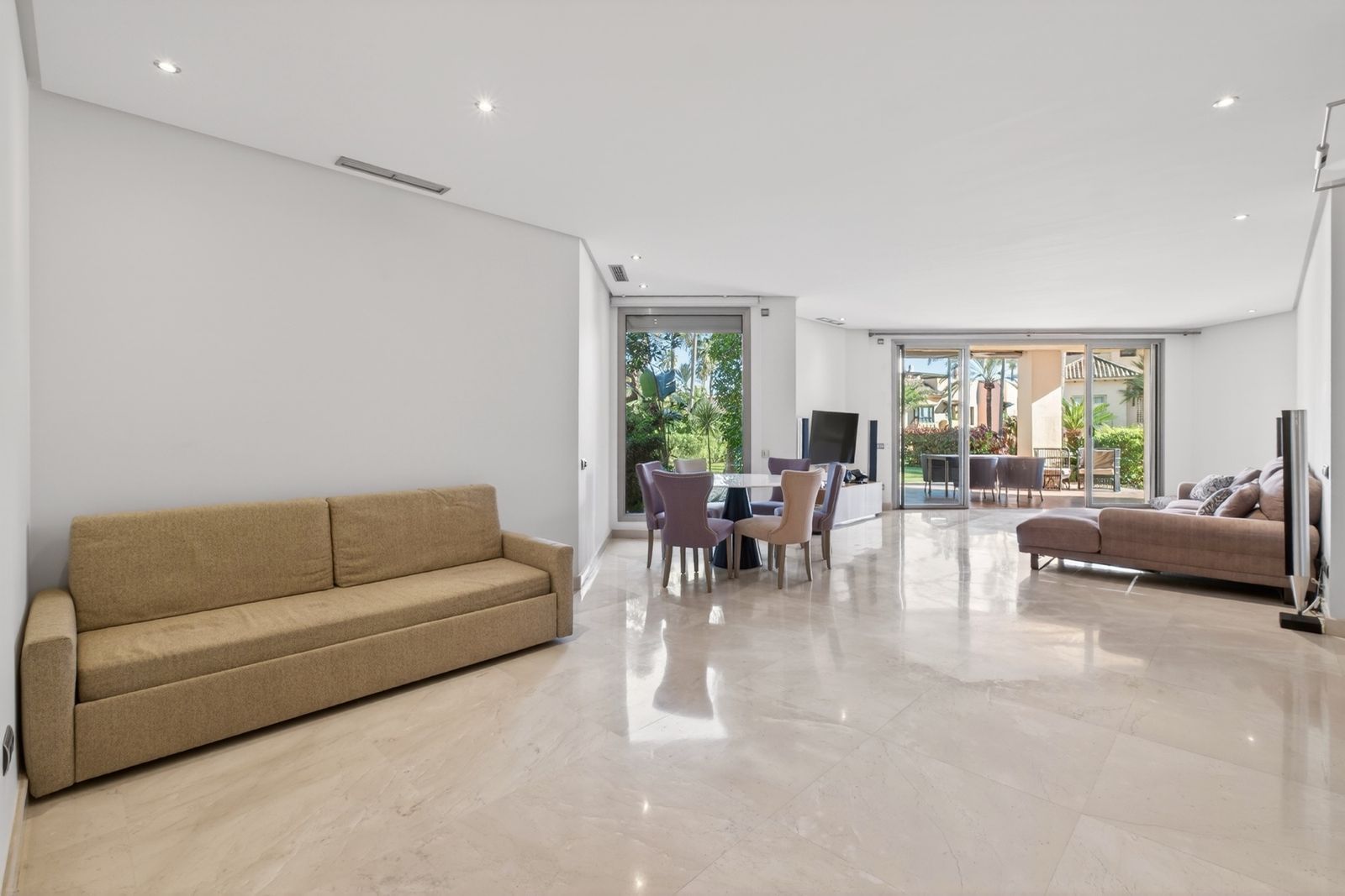 90b17a2cae818f46d20030b06df84845 - 3