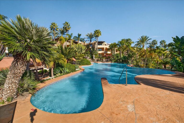 90b17a2cae818f46d20030b06df84845 - 9