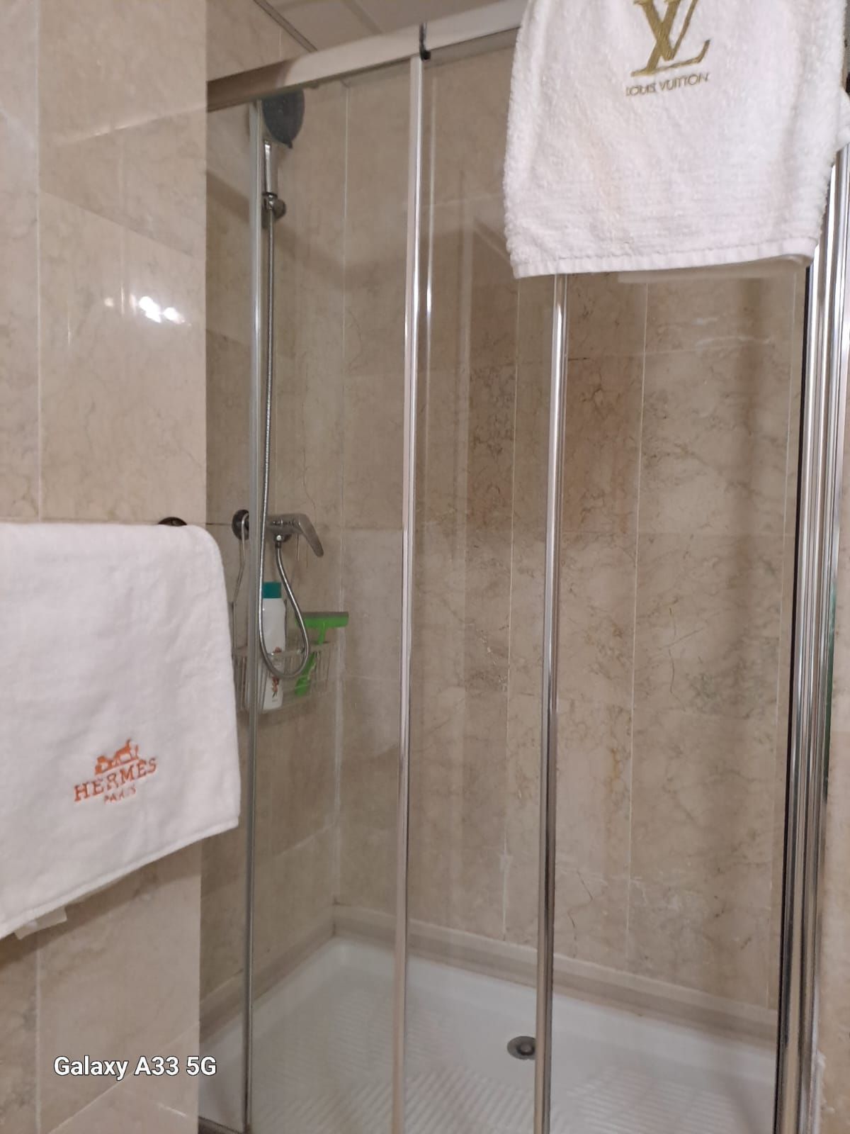 912b256df1f698f1b2b04c00dd404c01 - 9