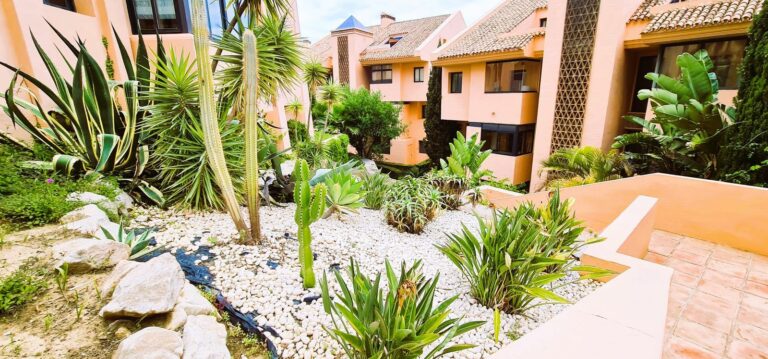 918bc5a55fd29ab3d4bc14feefe45d6e - 16