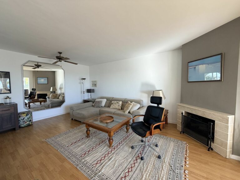 918c0b1600b9f09ecf8c96426947e819 - 4