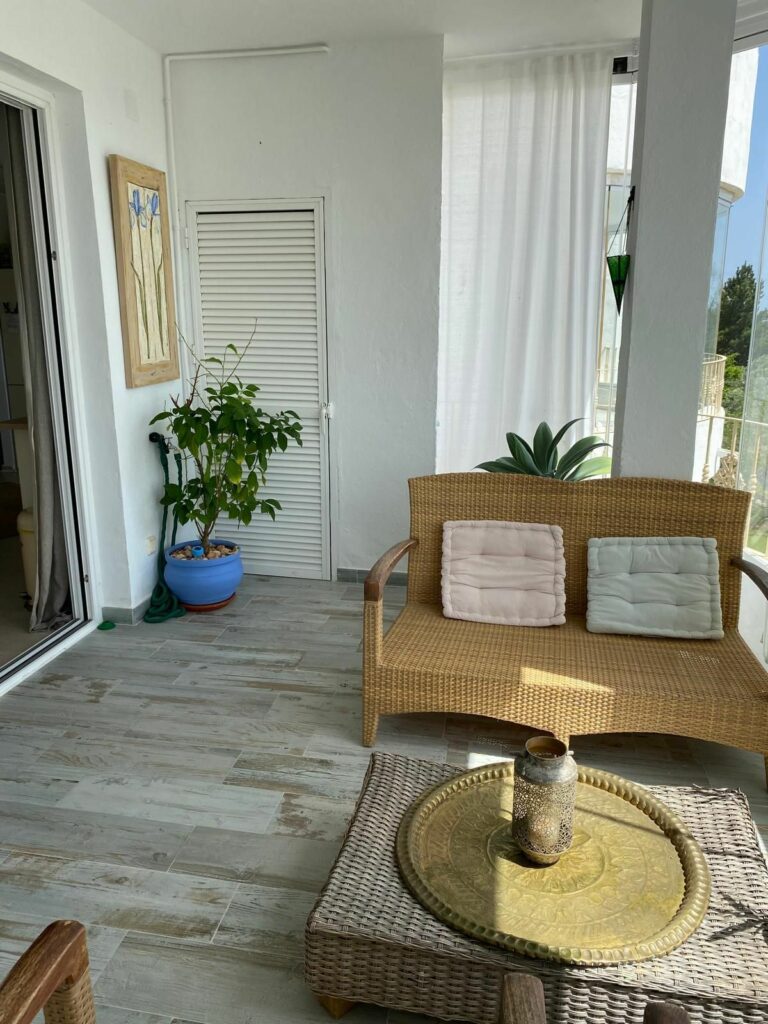 93c49675396428b99f232c64c253563c - 16