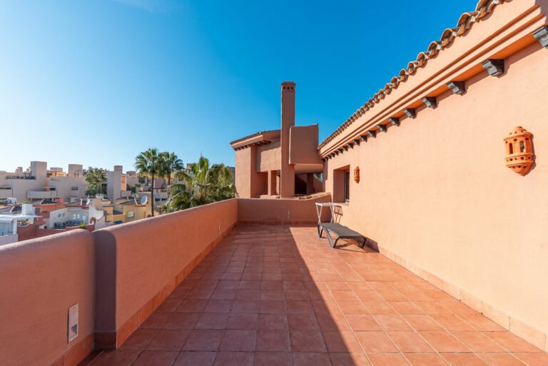 9472ccb8aa0adaa434daddc4d7ba5b3e - 12