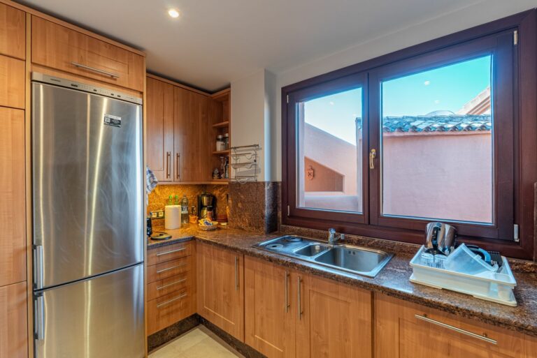 9472ccb8aa0adaa434daddc4d7ba5b3e - 15