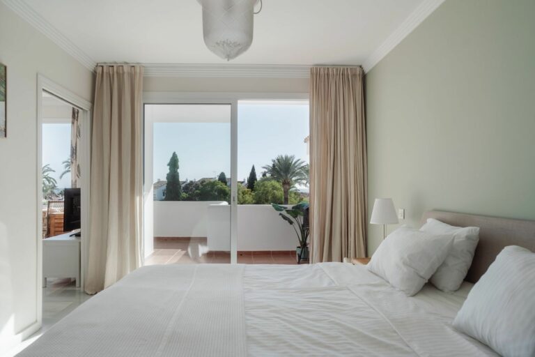 9548750a1b91c3c388756dbad7e4d71b - 13