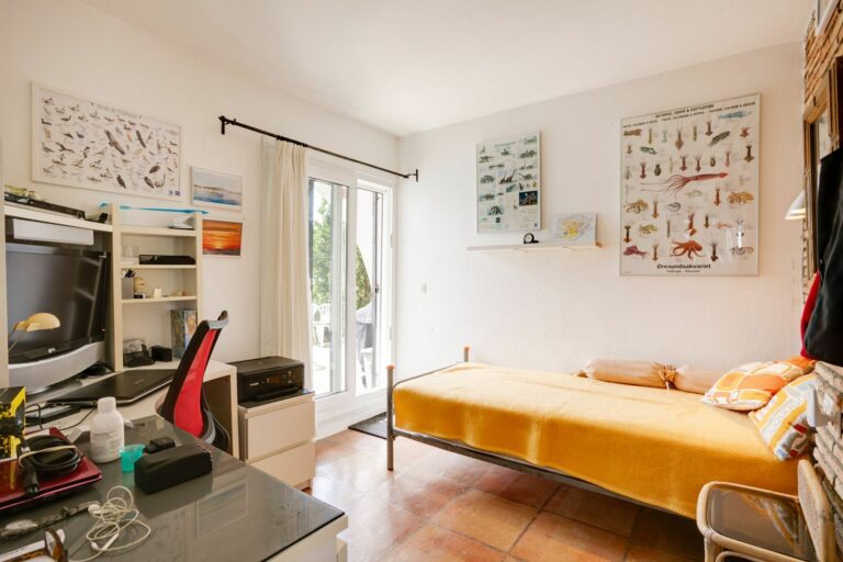 96015248e7e1afbae3a41212136b19a0 - 12