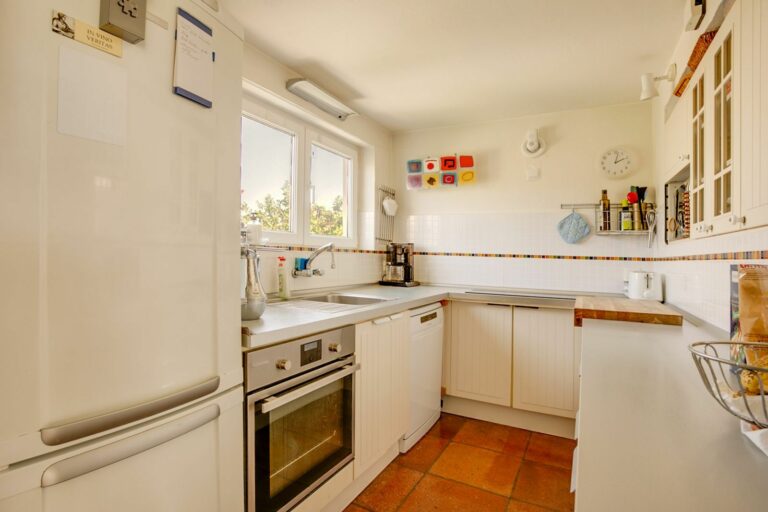 96015248e7e1afbae3a41212136b19a0 - 9