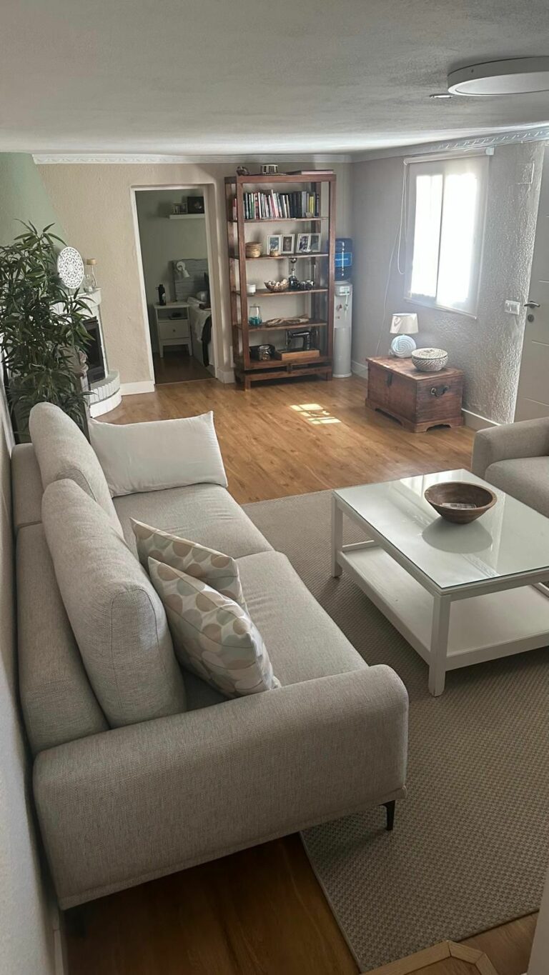 983abd4990e4e3fe47376e447f2de03e - 9