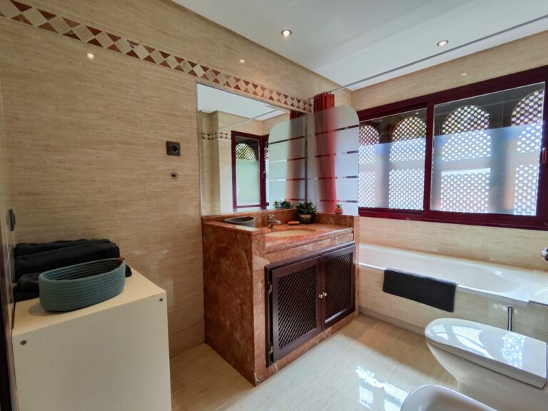 98ac13bf4c8d849fb73eeebec19251c5 - 11