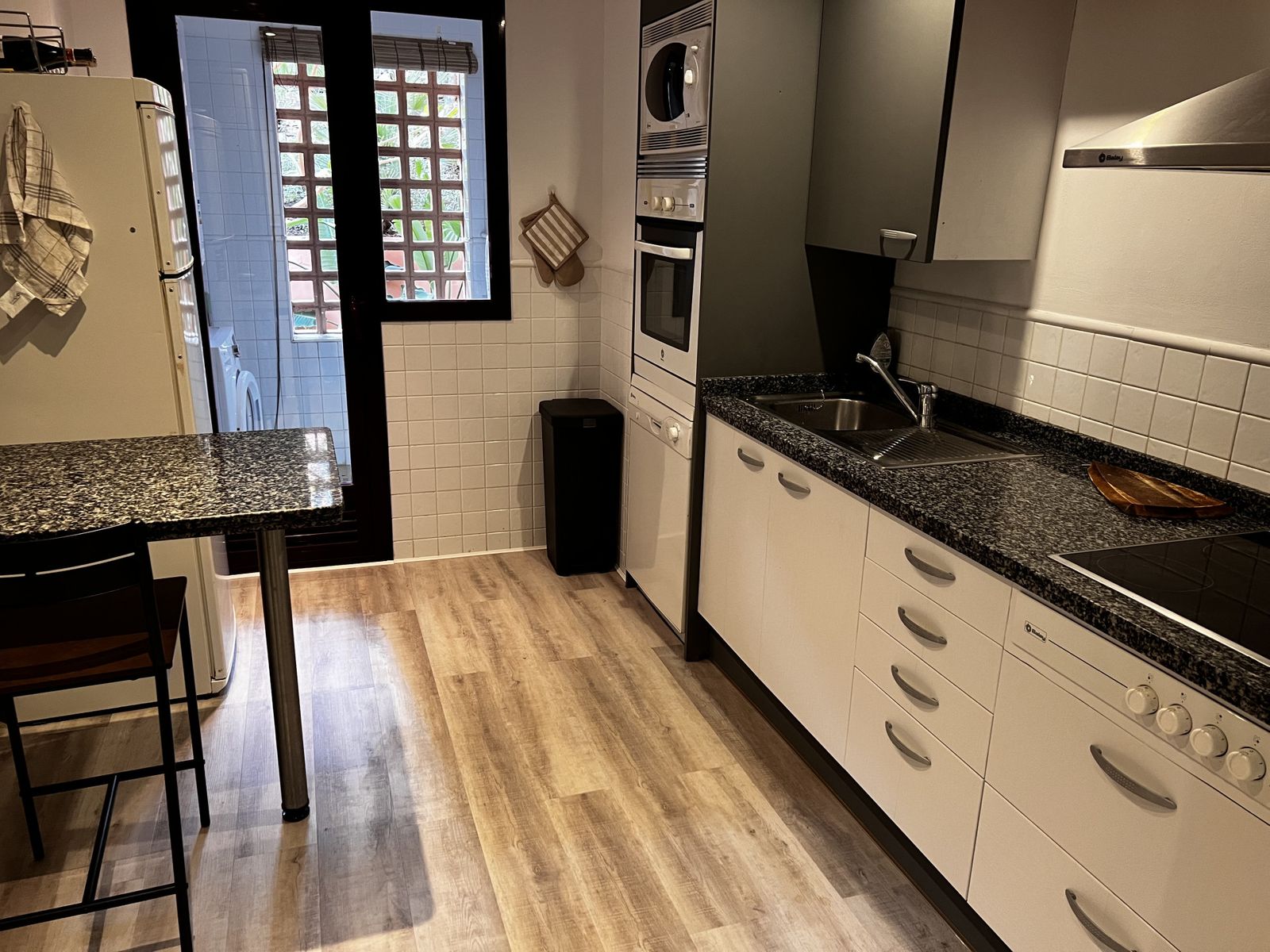 98ac13bf4c8d849fb73eeebec19251c5 - 3