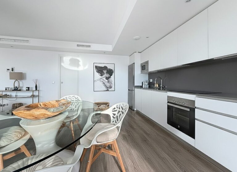 991f3ef3446a898b3bdafbd0ec036f58 - 13