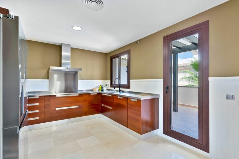 9b71776b22c1d944604d86a629865030 - 3