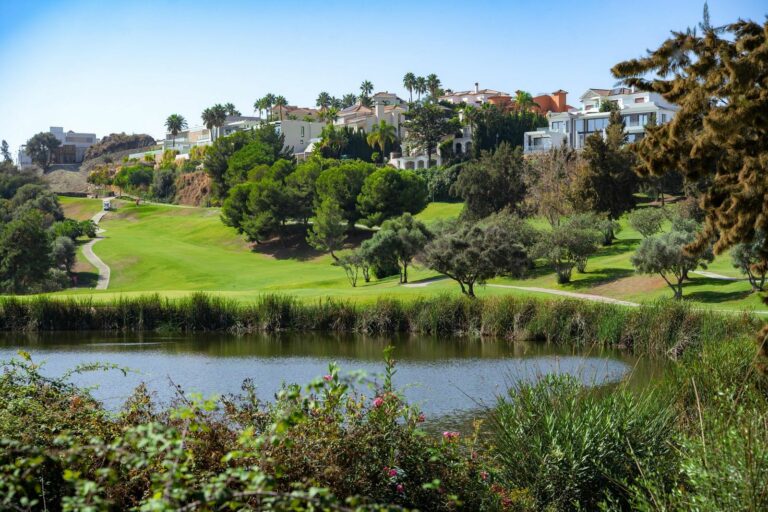 9b7e71827957809497d914efb4edf9b3 - 9